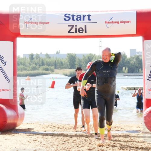 01.09.2024 - 17. Tribühne Triathlon Luisa Fischer http://msf.ph/oto/6899203 01.09.2024 11:46:11 Schwimmen 585, 595, 616, 645, 664, 685, 690 meine-sportfotos.de
