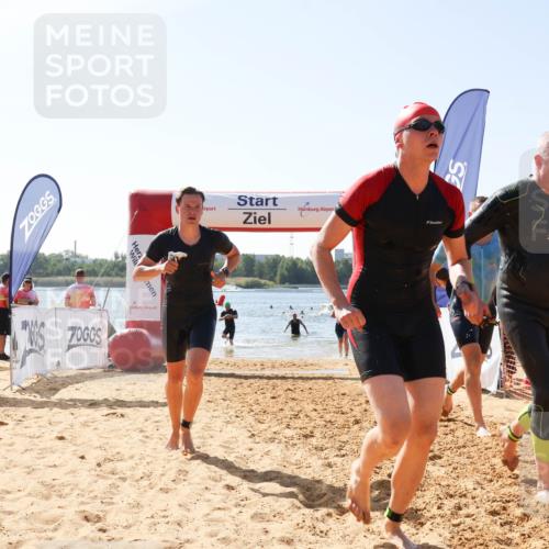 01.09.2024 - 17. Tribühne Triathlon Luisa Fischer http://msf.ph/oto/6899245 01.09.2024 11:46:14 Schwimmen 585, 595, 616, 645, 664, 685, 690 meine-sportfotos.de