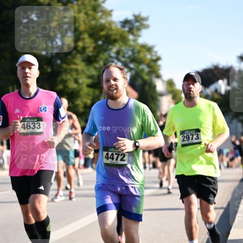 01.09.2024 - BARMER Alsterlauf Dr. Thomas Lammeyer http://msf.ph/oto/6899251 01.09.2024 09:37:05 Laufen 4633, 4472, 2973 meine-sportfotos.de