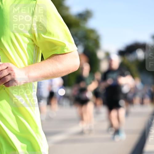 01.09.2024 - BARMER Alsterlauf Dr. Thomas Lammeyer http://msf.ph/oto/6899349 01.09.2024 09:37:07 Laufen  meine-sportfotos.de