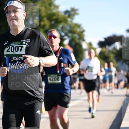 01.09.2024 - BARMER Alsterlauf Dr. Thomas Lammeyer http://msf.ph/oto/6899426 01.09.2024 09:37:09 Laufen 35, 29, 2007, 4208 meine-sportfotos.de