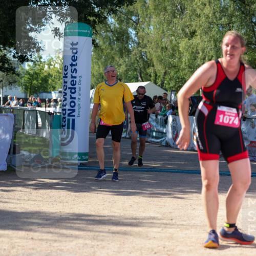 01.09.2024 - 17. Tribühne Triathlon Michael Strokosch http://msf.ph/oto/6899459 01.09.2024 10:51:46 Ziel 152, 1071 meine-sportfotos.de