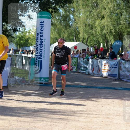 01.09.2024 - 17. Tribühne Triathlon Michael Strokosch http://msf.ph/oto/6899484 01.09.2024 10:51:49 Ziel 152, 1071 meine-sportfotos.de