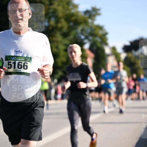 01.09.2024 - BARMER Alsterlauf Dr. Thomas Lammeyer http://msf.ph/oto/6899492 01.09.2024 09:37:12 Laufen 35, 5166 meine-sportfotos.de