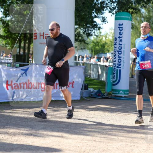 01.09.2024 - 17. Tribühne Triathlon Michael Strokosch http://msf.ph/oto/6899546 01.09.2024 10:52:48 Ziel 145, 155 meine-sportfotos.de