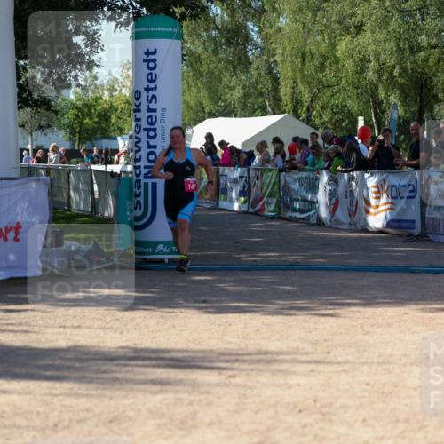 01.09.2024 - 17. Tribühne Triathlon Michael Strokosch http://msf.ph/oto/6899648 01.09.2024 10:53:27 Ziel 147 meine-sportfotos.de