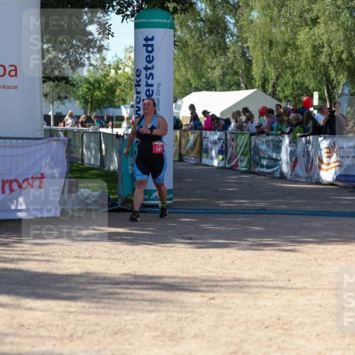 01.09.2024 - 17. Tribühne Triathlon Michael Strokosch http://msf.ph/oto/6899673 01.09.2024 10:53:28 Ziel 147 meine-sportfotos.de
