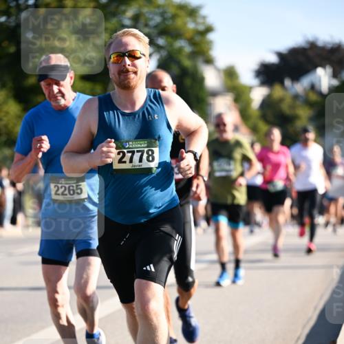 01.09.2024 - BARMER Alsterlauf Dr. Thomas Lammeyer http://msf.ph/oto/6899678 01.09.2024 09:37:21 Laufen 2265, 35, 2778 meine-sportfotos.de