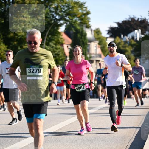 01.09.2024 - BARMER Alsterlauf Dr. Thomas Lammeyer http://msf.ph/oto/6899722 01.09.2024 09:37:24 Laufen 3, 3279, 3279, 4804 meine-sportfotos.de