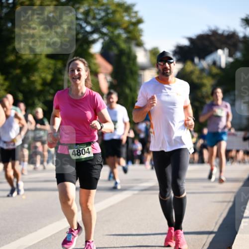 01.09.2024 - BARMER Alsterlauf Dr. Thomas Lammeyer http://msf.ph/oto/6899742 01.09.2024 09:37:25 Laufen 4804 meine-sportfotos.de