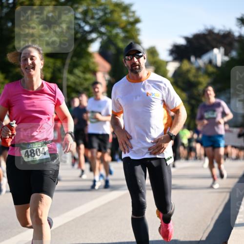 01.09.2024 - BARMER Alsterlauf Dr. Thomas Lammeyer http://msf.ph/oto/6899756 01.09.2024 09:37:26 Laufen 35, 4804 meine-sportfotos.de