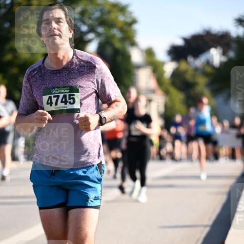 01.09.2024 - BARMER Alsterlauf Dr. Thomas Lammeyer http://msf.ph/oto/6899912 01.09.2024 09:37:30 Laufen 35, 4745 meine-sportfotos.de