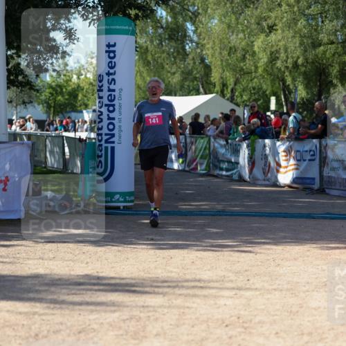 01.09.2024 - 17. Tribühne Triathlon Michael Strokosch http://msf.ph/oto/6899917 01.09.2024 10:54:48 Ziel 141 meine-sportfotos.de