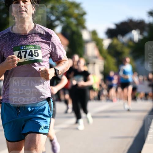 01.09.2024 - BARMER Alsterlauf Dr. Thomas Lammeyer http://msf.ph/oto/6899932 01.09.2024 09:37:30 Laufen 35, 4745 meine-sportfotos.de