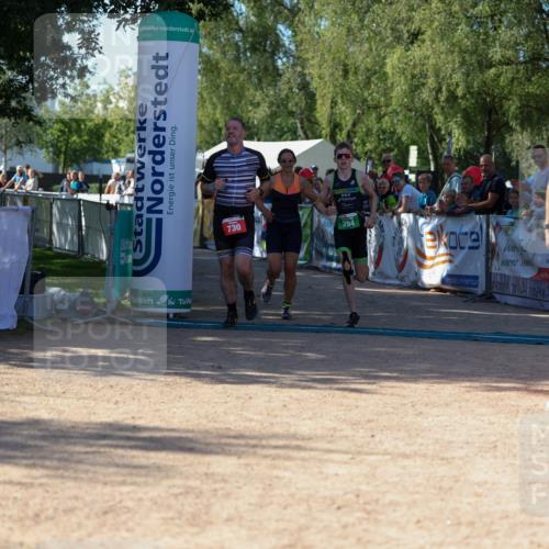 01.09.2024 - 17. Tribühne Triathlon Michael Strokosch http://msf.ph/oto/6899950 01.09.2024 10:55:18 Ziel 149, 294, 730 meine-sportfotos.de