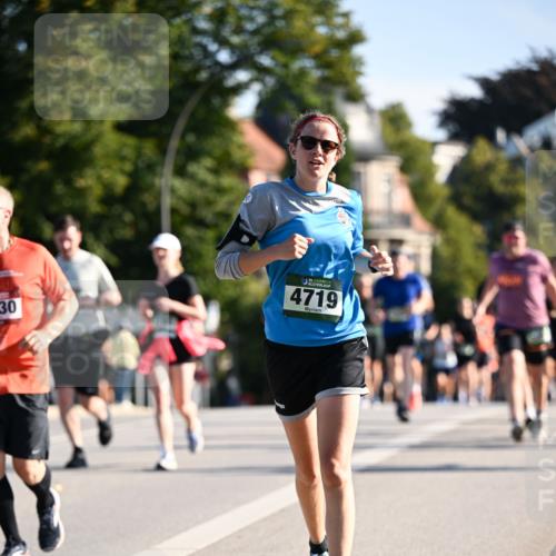 01.09.2024 - BARMER Alsterlauf Dr. Thomas Lammeyer http://msf.ph/oto/6899982 01.09.2024 09:37:34 Laufen 30, 4719 meine-sportfotos.de