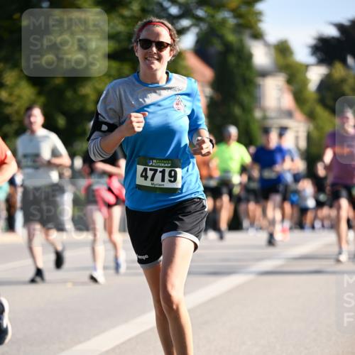 01.09.2024 - BARMER Alsterlauf Dr. Thomas Lammeyer http://msf.ph/oto/6899995 01.09.2024 09:37:35 Laufen 35, 4719 meine-sportfotos.de