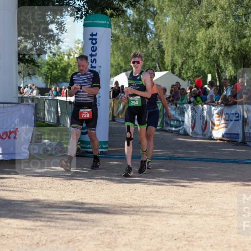 01.09.2024 - 17. Tribühne Triathlon Michael Strokosch http://msf.ph/oto/6900011 01.09.2024 10:55:19 Ziel 149, 294, 730 meine-sportfotos.de