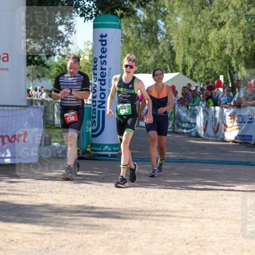 01.09.2024 - 17. Tribühne Triathlon Michael Strokosch http://msf.ph/oto/6900023 01.09.2024 10:55:20 Ziel 149, 294, 730 meine-sportfotos.de