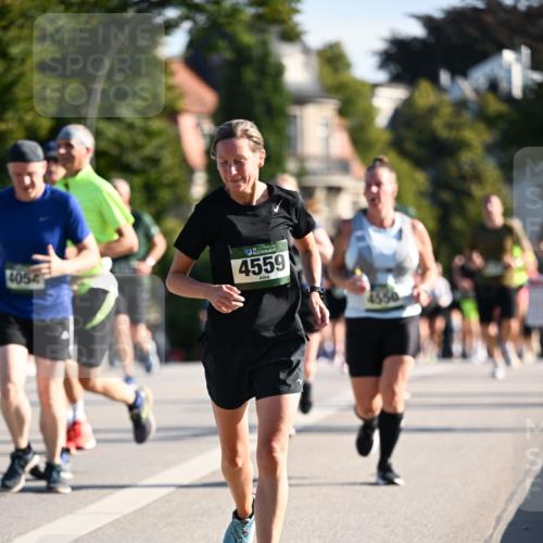 01.09.2024 - BARMER Alsterlauf Dr. Thomas Lammeyer http://msf.ph/oto/6900064 01.09.2024 09:37:39 Laufen 4054, 35, 4559, 4550 meine-sportfotos.de