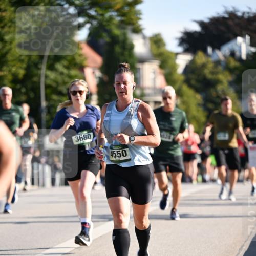 01.09.2024 - BARMER Alsterlauf Dr. Thomas Lammeyer http://msf.ph/oto/6900083 01.09.2024 09:37:41 Laufen 3680, 4550 meine-sportfotos.de
