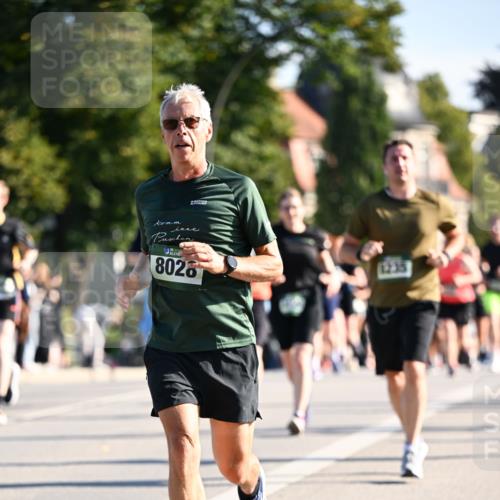 01.09.2024 - BARMER Alsterlauf Dr. Thomas Lammeyer http://msf.ph/oto/6900154 01.09.2024 09:37:44 Laufen 8028, 1235 meine-sportfotos.de