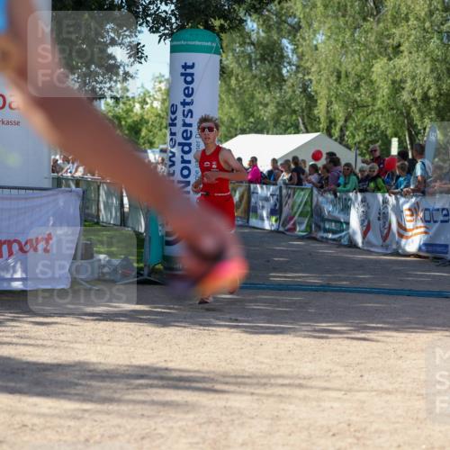 01.09.2024 - 17. Tribühne Triathlon Michael Strokosch http://msf.ph/oto/6900177 01.09.2024 10:55:49 Ziel 255, 306 meine-sportfotos.de