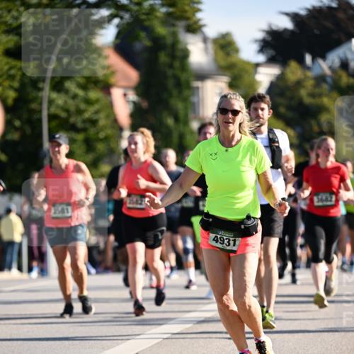 01.09.2024 - BARMER Alsterlauf Dr. Thomas Lammeyer http://msf.ph/oto/6900224 01.09.2024 09:37:49 Laufen 2581, 4931 meine-sportfotos.de