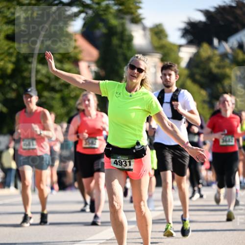 01.09.2024 - BARMER Alsterlauf Dr. Thomas Lammeyer http://msf.ph/oto/6900234 01.09.2024 09:37:49 Laufen 4931 meine-sportfotos.de