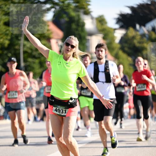 01.09.2024 - BARMER Alsterlauf Dr. Thomas Lammeyer http://msf.ph/oto/6900245 01.09.2024 09:37:49 Laufen 3581, 4931 meine-sportfotos.de