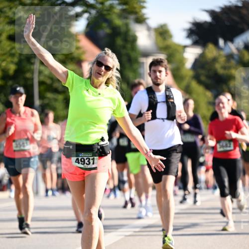 01.09.2024 - BARMER Alsterlauf Dr. Thomas Lammeyer http://msf.ph/oto/6900250 01.09.2024 09:37:49 Laufen 358, 4931, 3682 meine-sportfotos.de
