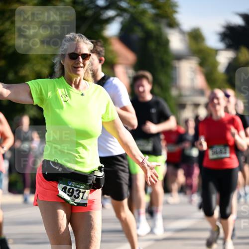 01.09.2024 - BARMER Alsterlauf Dr. Thomas Lammeyer http://msf.ph/oto/6900283 01.09.2024 09:37:51 Laufen 35, 4931 meine-sportfotos.de