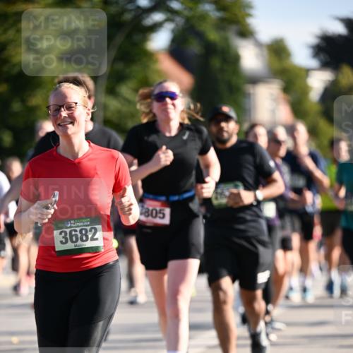 01.09.2024 - BARMER Alsterlauf Dr. Thomas Lammeyer http://msf.ph/oto/6900303 01.09.2024 09:37:53 Laufen 35, 3682, 805 meine-sportfotos.de