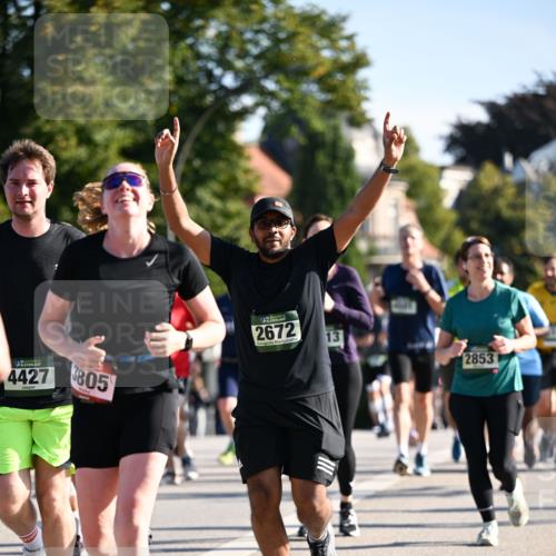 01.09.2024 - BARMER Alsterlauf Dr. Thomas Lammeyer http://msf.ph/oto/6900320 01.09.2024 09:37:54 Laufen 4427, 3805, 2672, 13, 2853 meine-sportfotos.de