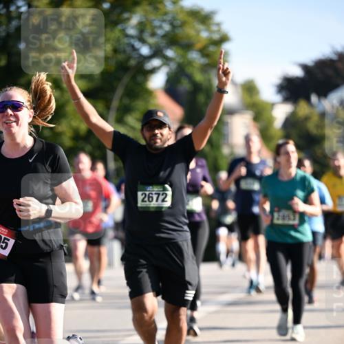 01.09.2024 - BARMER Alsterlauf Dr. Thomas Lammeyer http://msf.ph/oto/6900325 01.09.2024 09:37:54 Laufen 25, 2672 meine-sportfotos.de