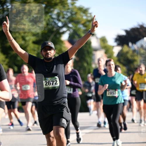 01.09.2024 - BARMER Alsterlauf Dr. Thomas Lammeyer http://msf.ph/oto/6900334 01.09.2024 09:37:54 Laufen 35, 2672, 2853 meine-sportfotos.de