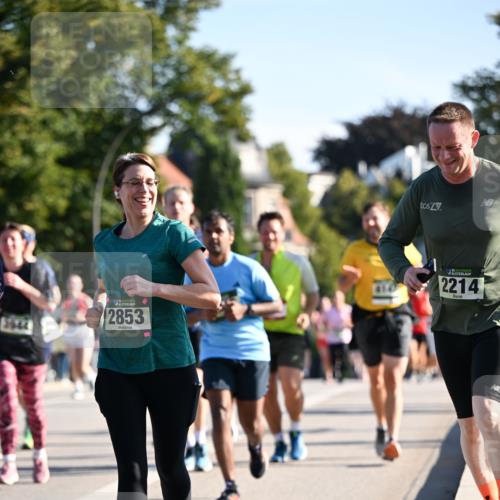 01.09.2024 - BARMER Alsterlauf Dr. Thomas Lammeyer http://msf.ph/oto/6900361 01.09.2024 09:37:56 Laufen 2853, 2214 meine-sportfotos.de