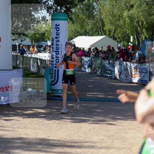 01.09.2024 - 17. Tribühne Triathlon Michael Strokosch http://msf.ph/oto/6900404 01.09.2024 10:56:17 Ziel 205, 247, 254 meine-sportfotos.de