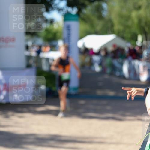01.09.2024 - 17. Tribühne Triathlon Michael Strokosch http://msf.ph/oto/6900417 01.09.2024 10:56:17 Ziel 205, 247, 254 meine-sportfotos.de