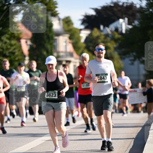 01.09.2024 - BARMER Alsterlauf Dr. Thomas Lammeyer http://msf.ph/oto/6900452 01.09.2024 09:38:04 Laufen 3823, 843 meine-sportfotos.de