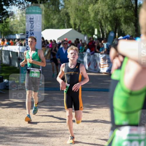 01.09.2024 - 17. Tribühne Triathlon Michael Strokosch http://msf.ph/oto/6900461 01.09.2024 10:56:25 Ziel 144, 205, 251, 254 meine-sportfotos.de