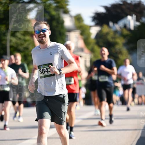 01.09.2024 - BARMER Alsterlauf Dr. Thomas Lammeyer http://msf.ph/oto/6900494 01.09.2024 09:38:05 Laufen 135, 3843 meine-sportfotos.de