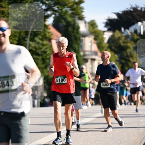 01.09.2024 - BARMER Alsterlauf Dr. Thomas Lammeyer http://msf.ph/oto/6900503 01.09.2024 09:38:06 Laufen 843, 5180, 3602 meine-sportfotos.de