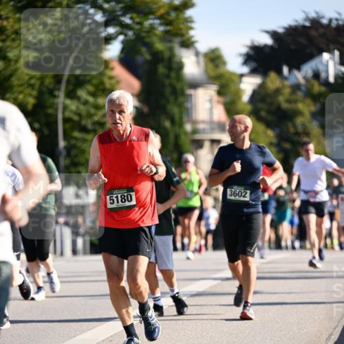 01.09.2024 - BARMER Alsterlauf Dr. Thomas Lammeyer http://msf.ph/oto/6900509 01.09.2024 09:38:06 Laufen 5180, 3602 meine-sportfotos.de