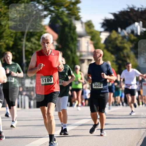 01.09.2024 - BARMER Alsterlauf Dr. Thomas Lammeyer http://msf.ph/oto/6900511 01.09.2024 09:38:07 Laufen 5, 5180, 0, 3602 meine-sportfotos.de