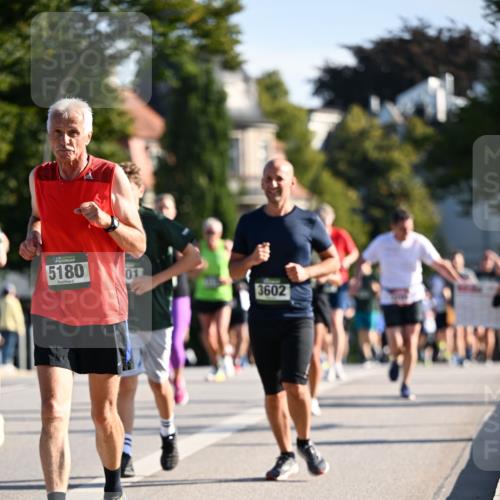 01.09.2024 - BARMER Alsterlauf Dr. Thomas Lammeyer http://msf.ph/oto/6900542 01.09.2024 09:38:07 Laufen 5180, 15, 3602 meine-sportfotos.de