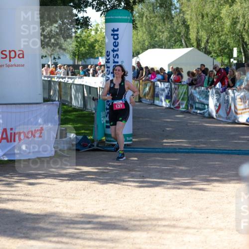 01.09.2024 - 17. Tribühne Triathlon Michael Strokosch http://msf.ph/oto/6900563 01.09.2024 10:56:44 Ziel 137 meine-sportfotos.de