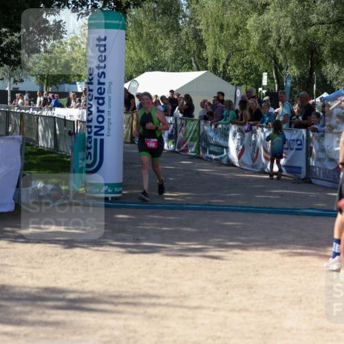 01.09.2024 - 17. Tribühne Triathlon Michael Strokosch http://msf.ph/oto/6900701 01.09.2024 10:57:48 Ziel 168, 272 meine-sportfotos.de