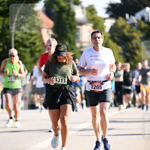 01.09.2024 - BARMER Alsterlauf Dr. Thomas Lammeyer http://msf.ph/oto/6900705 01.09.2024 09:38:10 Laufen 2219, 3311, 2205 meine-sportfotos.de