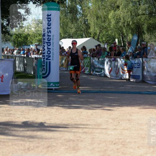 01.09.2024 - 17. Tribühne Triathlon Michael Strokosch http://msf.ph/oto/6900757 01.09.2024 10:58:19 Ziel 207, 268 meine-sportfotos.de